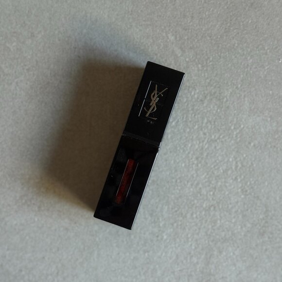 YSL Vernis À Lèvres Water Stain 608 Red Crush Glossy Lip Stain - Picture 1 of 3